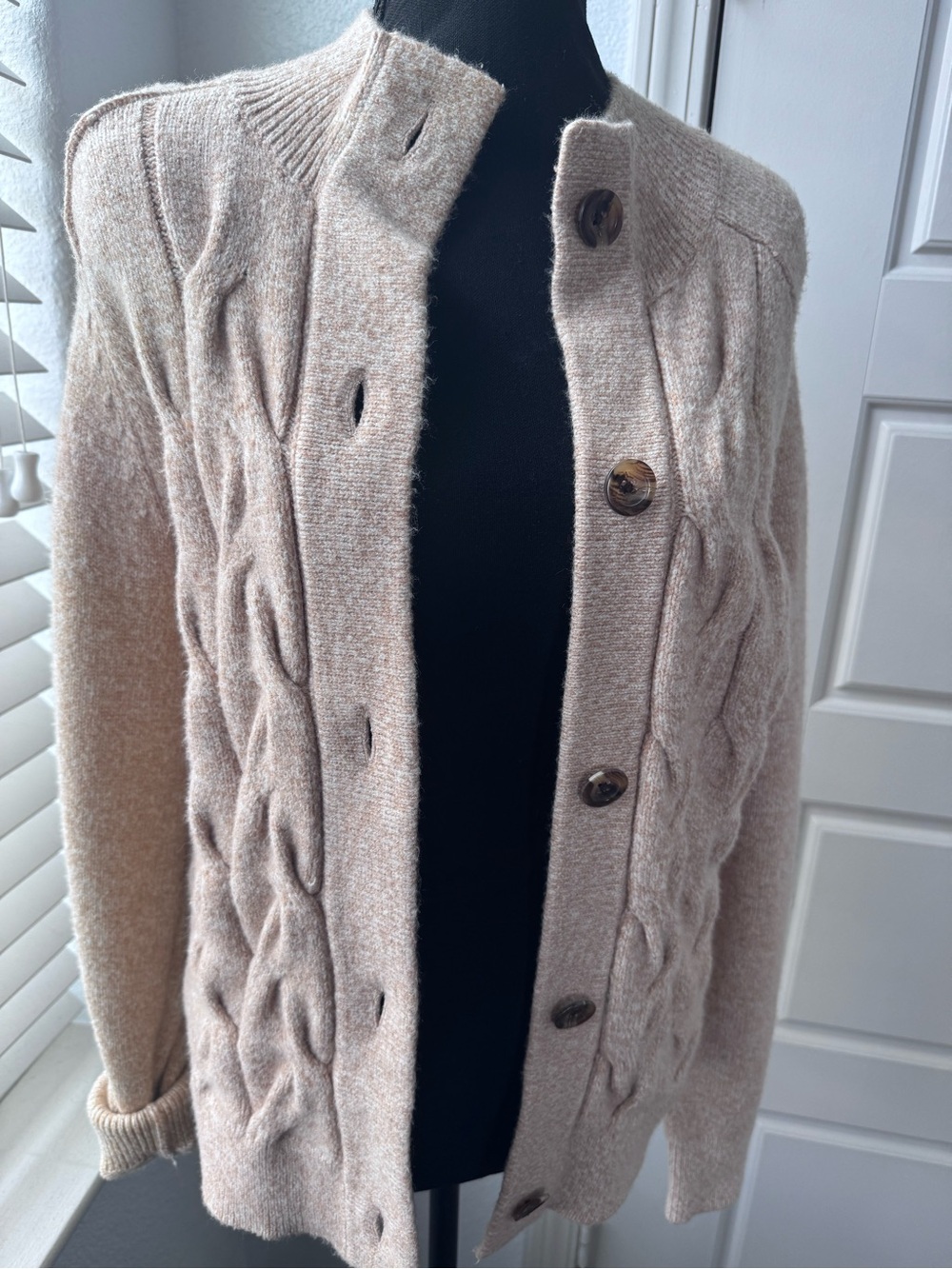 Talbots Women’s Cable Knit Button Cardigan Sweater Beige Size Small